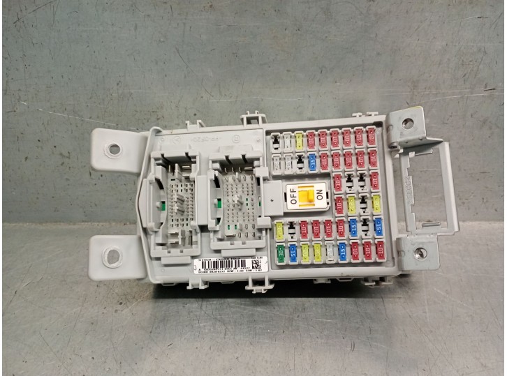 Recambio de caja reles / fusibles para hyundai i20 ii (gb, ib) 1.2 referencia OEM IAM 91950C8520 