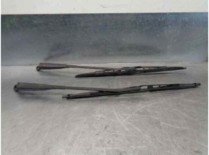 Replacement right front wiper arm for MG Serie 100 (XP) 111 L OEM IAM reference 