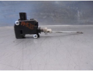 Recambio de motor tapa deposito combustible para skoda octavia berlina (1z3) 1.6 tdi dpf referencia OEM IAM 1Z0810773 1M0959781A