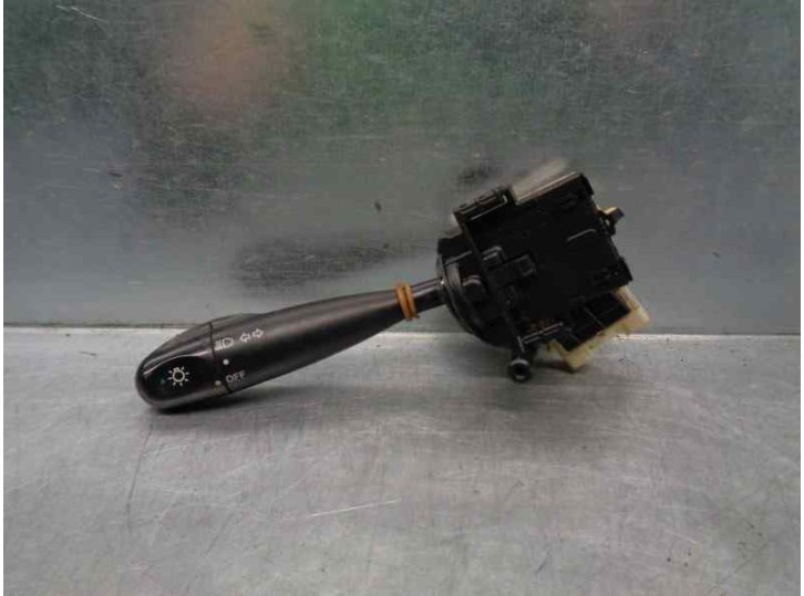Recambio de mando luces para toyota yaris verso (ncp2/nlp2) 1.3 16v cat referencia OEM IAM 8414052020 