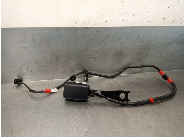 Recambio de enganche cinturon para lexus ct (zwa10_) 200h (zwa10_) referencia OEM IAM 7323076150C0 7323076150C0 