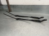 Replacement front right wiper arm for Volkswagen Passat saloon (3B3) 1.9 TDI OEM IAM reference 3B1955410 