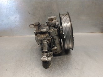 Recambio de bomba servodireccion para bmw serie 3 touring (e46) 320d referencia OEM IAM 678045901 LH2114302 