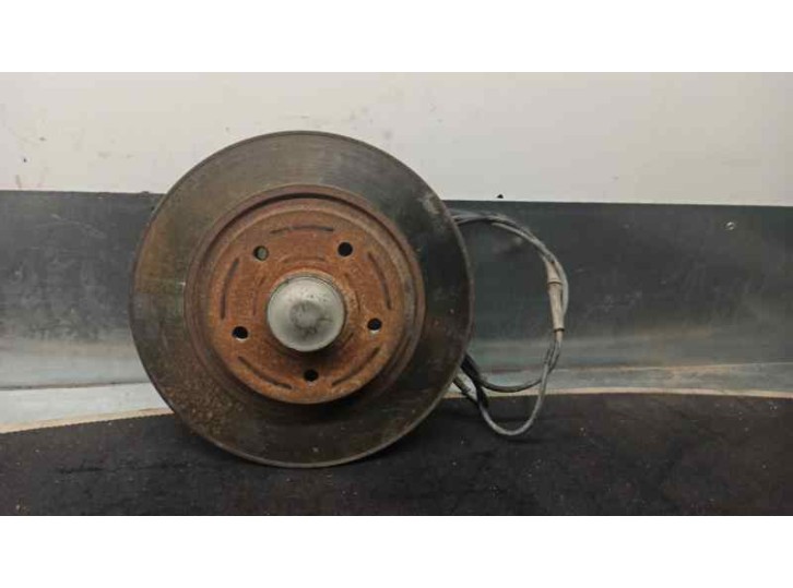 Recambio de mangueta trasera derecha para renault kangoo 1.5 dci diesel cat referencia OEM IAM 430426131R  