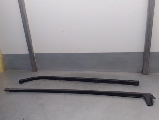 Recambio de soporte / guia puerta corredera para mercedes-benz vito tourer (447) 2.0 cdi cat referencia OEM IAM A4477660137 TRAS