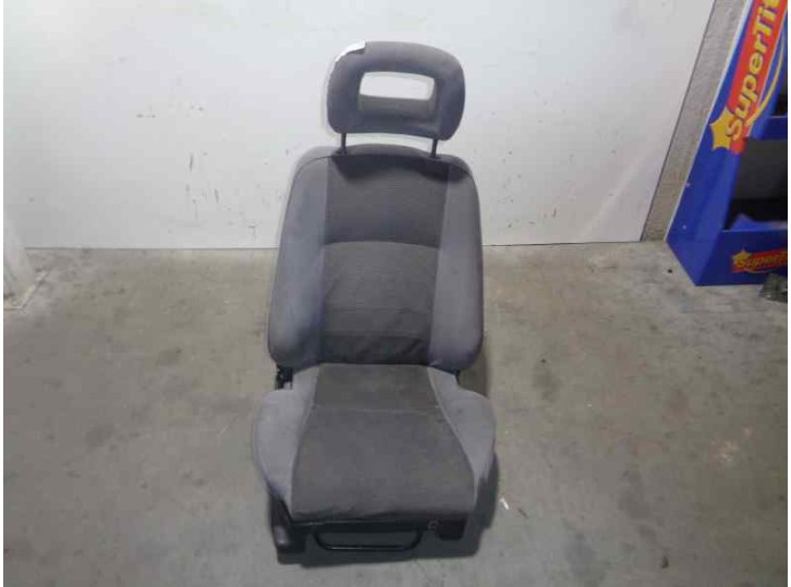 Recambio de asiento delantero derecho para opel frontera a 2.3 turbodiesel referencia OEM IAM TELA GRIS 5 PUERTAS