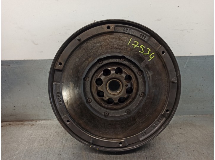 Recambio de volante motor para ssangyong rexton 2.7 turbodiesel cat referencia OEM IAM A6650302105  