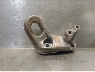 Recambio de soporte motor para chrysler jeep gr.cherokee (wj/wg) 2.7 crd cat referencia OEM IAM A6110782341 A6110782341 