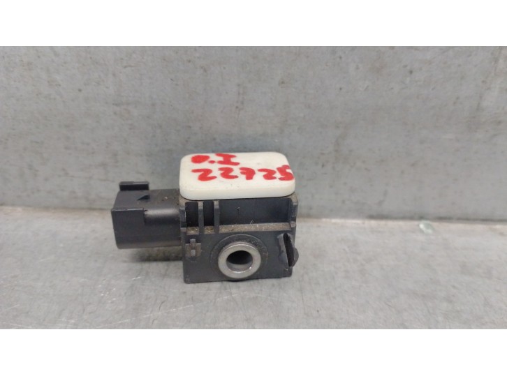 Replacement airbag sensor for Hyundai Santa Fe (BM) 2.2 CRDi Style 4x4 OEM IAM reference 959202B000 