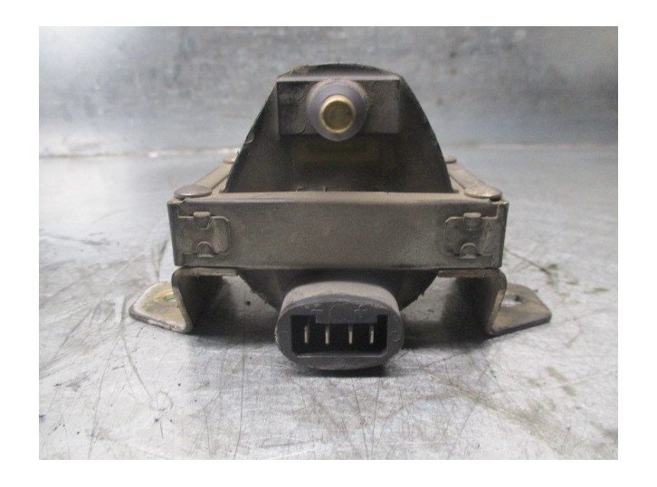 Recambio de bobina encendido para peugeot 309 1.6 referencia OEM IAM 2526009A 