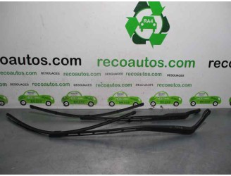 Replacement front right wiper arm for Citroën C4 sedan 1.6 16V HDi FAP OEM IAM reference 