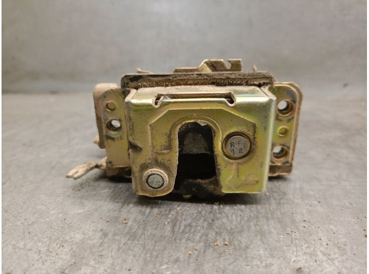 Recambio de cerradura puerta trasera izquierda para daewoo aranos 2.0 referencia OEM IAM 90159254  