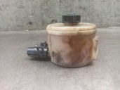 Recambio de deposito servo para kia carnival ii 2.9 crdi lx referencia OEM IAM 0K85032400B 