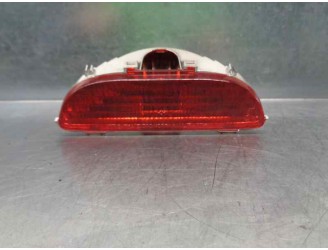 Recambio de luz central de freno para kia carnival ii 2.9 crdi lx referencia OEM IAM 0K53B51580FKZ 