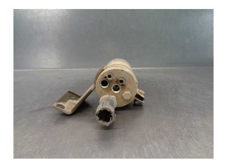 Recambio de filtro deshidratador para nissan pick-up (d22) 2.5 turbodiesel referencia OEM IAM 921310V510 