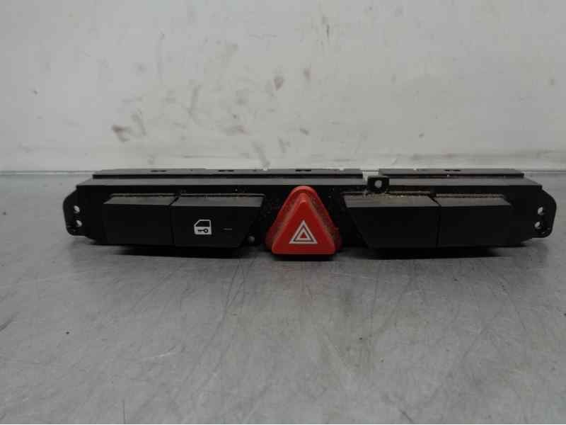 Recambio de warning para kia cee´d sporty wagon 1.6 crdi cat referencia OEM IAM 937001H000  