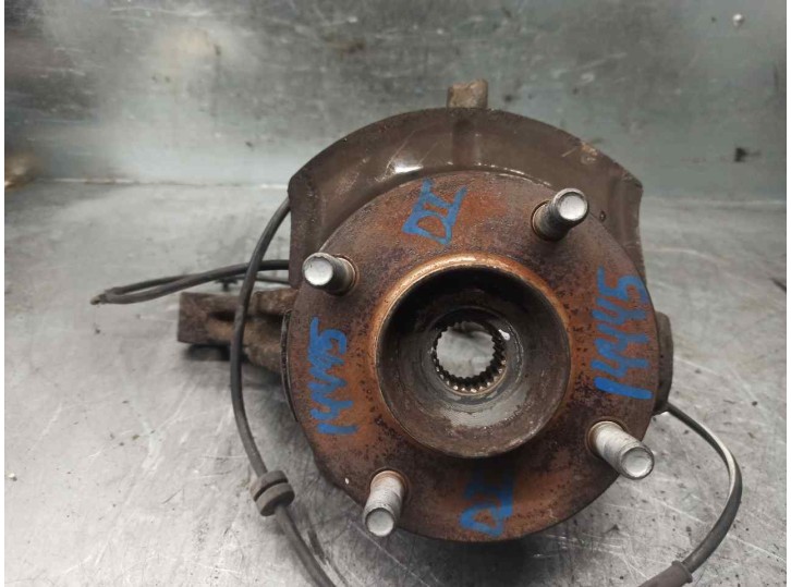 Replacement front left stub axle for Nissan Tiida (C11X/SC11X) 1.5 dCi turbodiesel CAT OEM IAM reference 40015ED000 40