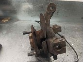 Replacement front left stub axle for Nissan Tiida (C11X/SC11X) 1.5 dCi turbodiesel CAT OEM IAM reference 40015ED000 40