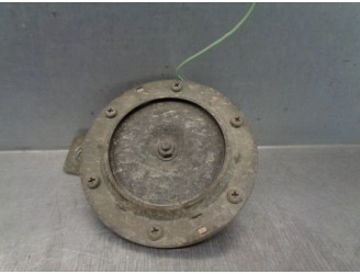 Replacement horn for Nissan Pick-Up (D22) 2.5 turbodiesel OEM IAM reference 25610R8460 