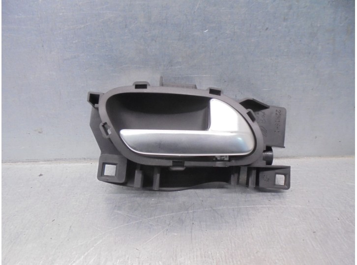 Replacement front right interior door handle for Citroën C-Elysée Exclusive OEM IAM reference 9660525380 9685950280 4 DOORS