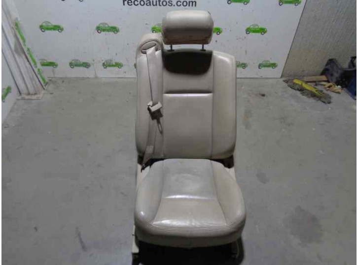 Recambio de asiento delantero derecho para cadillac cts 3.2 v6 cat referencia OEM IAM CUERO BEIGE 4 PUERTAS