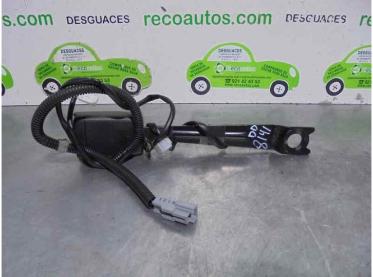 Recambio de enganche cinturon para toyota auris 2.0 d-4d cat referencia OEM IAM 
