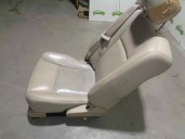 Recambio de asiento delantero derecho para cadillac cts 3.2 v6 cat referencia OEM IAM CUERO BEIGE 4 PUERTAS