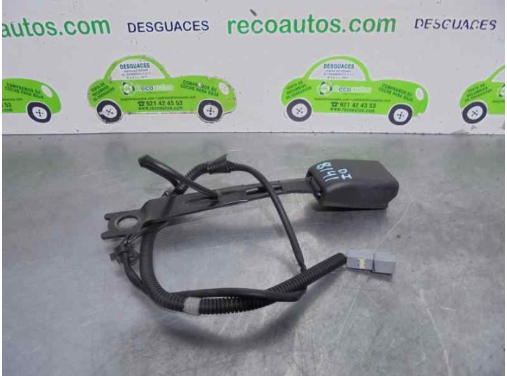 Recambio de enganche cinturon para toyota auris 2.0 d-4d cat referencia OEM IAM 