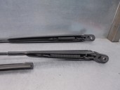 Recambio de brazo limpia delantero derecho para citroën c-elysée exclusive referencia OEM IAM 1609068680 1609068780 