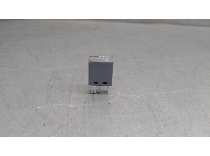 Recambio de rele para citroën c1 1.0 vti referencia OEM IAM 9008087021 