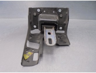 Replacement gearbox mount for Citroën C-Elysée Exclusive OEM IAM reference 9801521580 