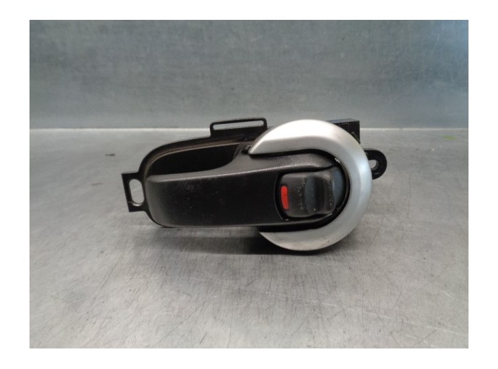 Recambio de maneta interior delantera izquierda para nissan tiida (c11x/sc11x) 1.5 dci turbodiesel cat referencia OEM IAM 