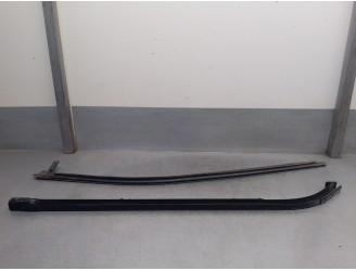 Recambio de soporte / guia puerta corredera para mercedes-benz vito tourer (447) 2.0 cdi cat referencia OEM IAM A4477660037 TRAS