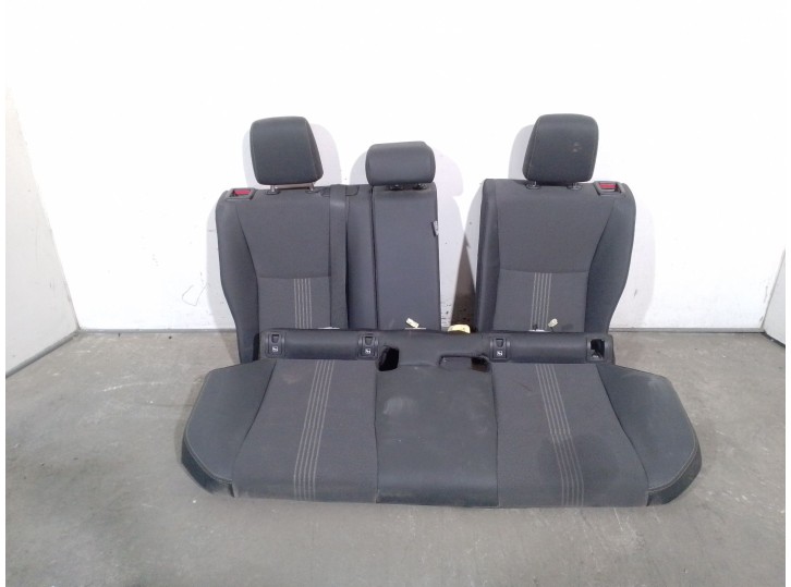 Recambio de asientos traseros para toyota yaris cross (mxp_) 1.5 hybrid a las 4 ruedas (mxpj15) referencia OEM IAM 710170D810 71
