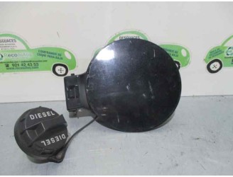 Recambio de tapa exterior combustible para kia carnival 2.9 crdi cat referencia OEM IAM 695104D100  NEGRO