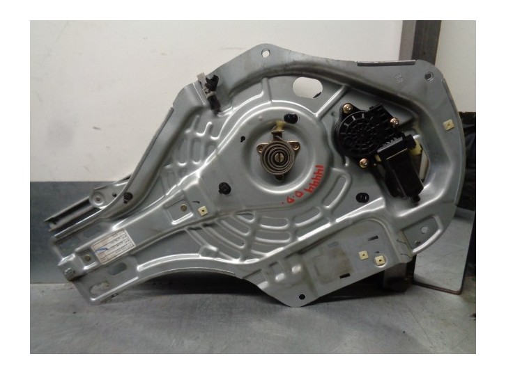 Recambio de elevalunas delantero derecho para hyundai tucson (jm) 2.0 crdi cat referencia OEM IAM 824802E010 2 PINES 5 PUERTAS
