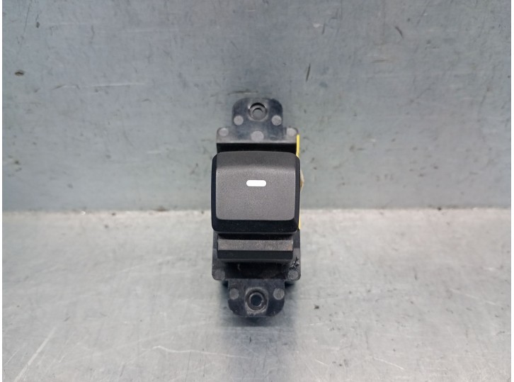 Recambio de mando elevalunas trasero derecho para hyundai i20 ii (gb, ib) 1.2 referencia OEM IAM 93580C7020 93580C70204X 