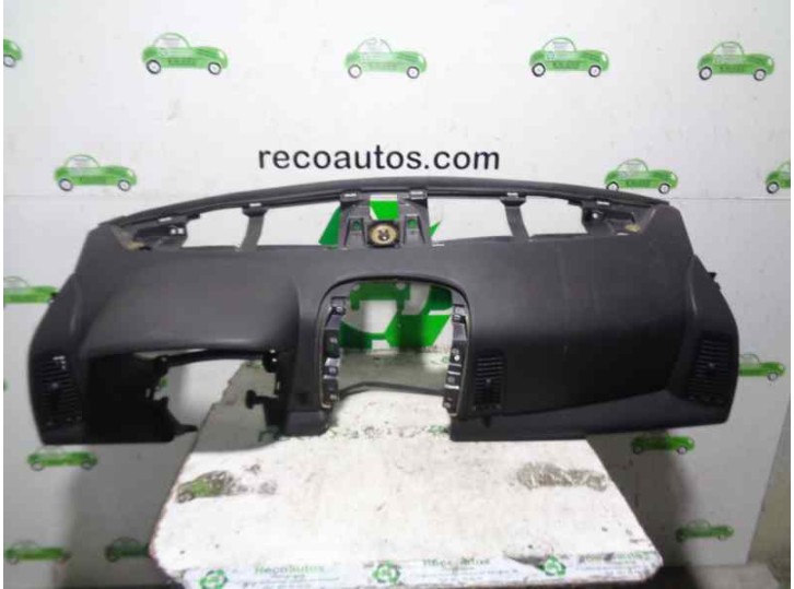 Recambio de salpicadero para cadillac cts 3.2 v6 cat referencia OEM IAM NEGRO 