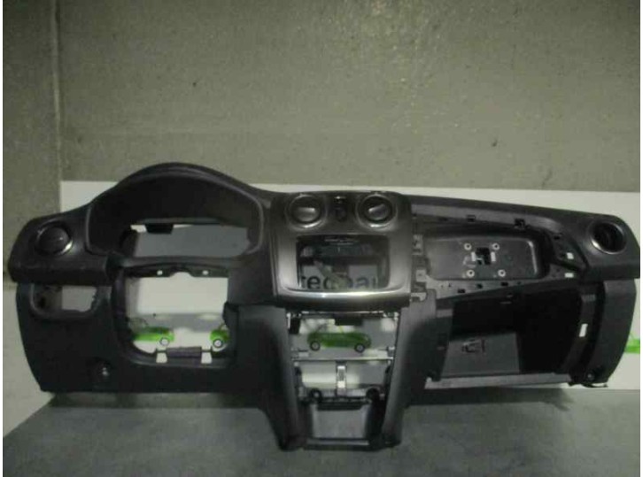 Recambio de salpicadero para dacia sandero ii 0.9 tce cat referencia OEM IAM  NEGRO 