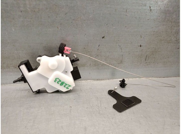 Recambio de motor tapa deposito combustible para kia niro i (de) 1.6 gdi hybrid referencia OEM IAM 81560G5100 81560G5100 