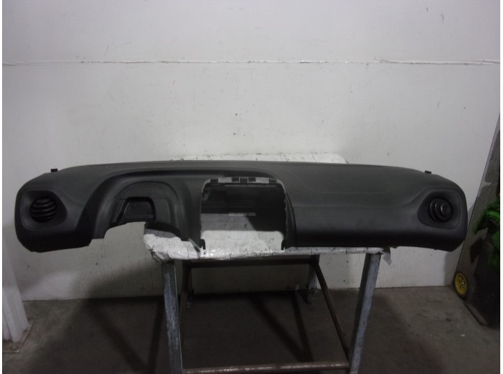 Recambio de salpicadero para citroën c1 1.0 vti referencia OEM IAM 16121380ZD NEGRO 