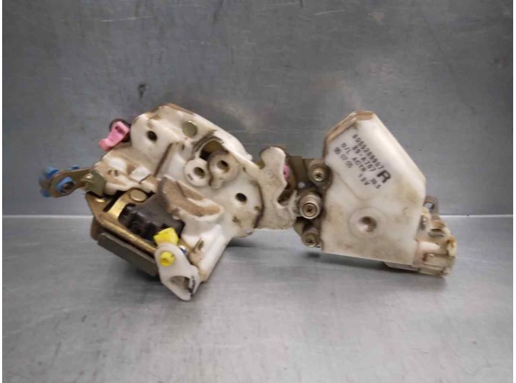 Recambio de cerradura puerta delantera derecha para nissan maxima qx (a32) 3.0 v6 24v cat referencia OEM IAM 8055289907 4 PINES 