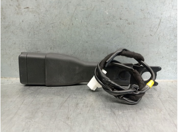Recambio de enganche cinturon delantero derecho para peugeot 108 1.0 vti 72 referencia OEM IAM 308605910 B0009143ZD 