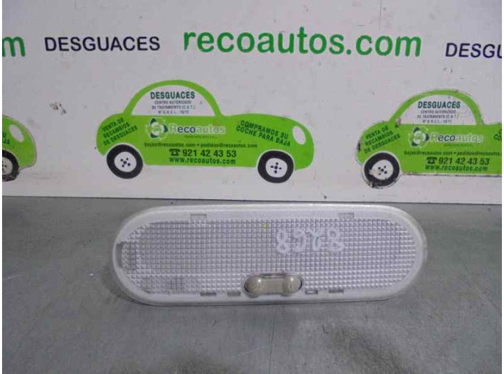 Recambio de luz interior para dacia sandero ii 0.9 tce cat referencia OEM IAM 8200074362 