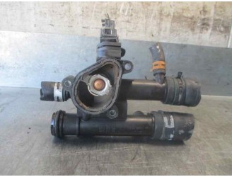 Recambio de termostato para renault laguna ii (bg0) 2.2 dci turbodiesel referencia OEM IAM 8200709149 8200709122 8200709142