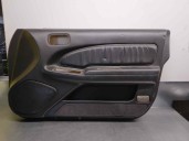 Replacement front right door trim panel for Nissan Maxima QX (A32) 3.0 V6 24V CAT OEM IAM reference 8090035U04 4 DOOR