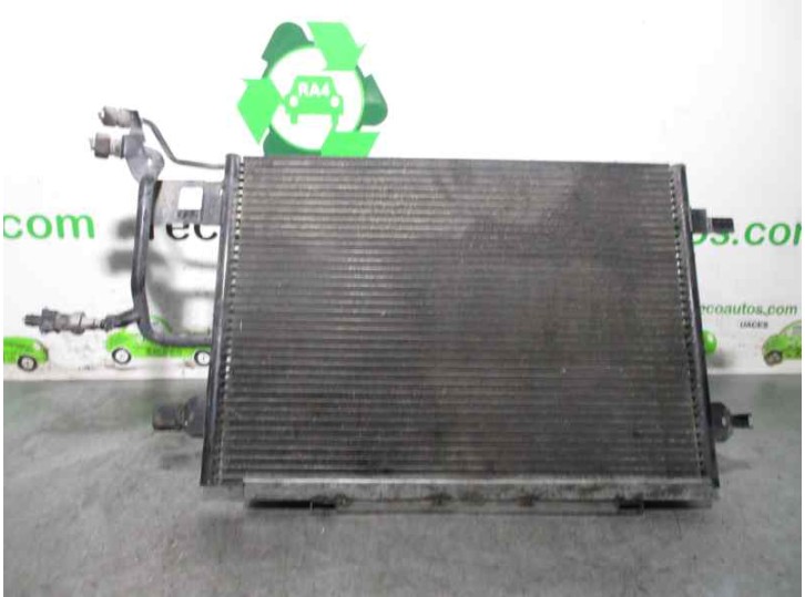 Replacement air conditioning condenser / radiator for Volkswagen Passat Saloon (3B2) 1.9 TDI OEM IAM reference 8D0260401H