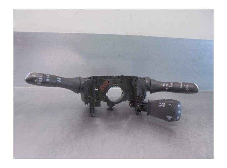 Recambio de mando luces para renault megane iv berlina 5p 1.5 dci diesel fap energy referencia OEM IAM 255678341R 17908SD2 
