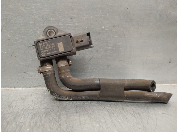 Recambio de sensor presion para citroën c-elysée exclusive referencia OEM IAM 9677816180 0261006300 BOSCH