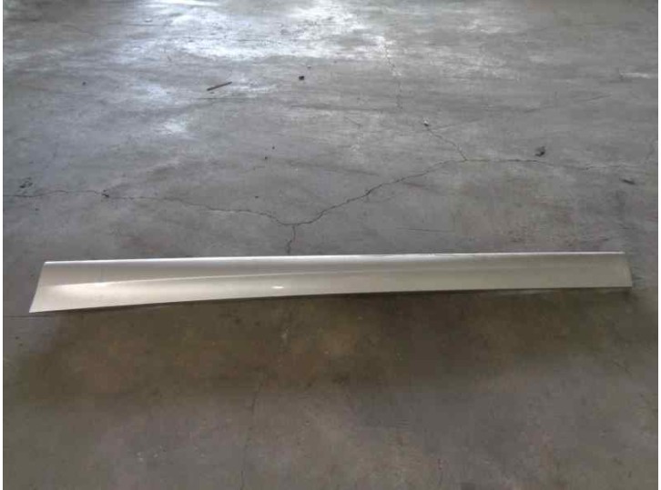 Recambio de spoiler talonera lateral izquierda para bmw serie 3 touring (e91) 2.0 turbodiesel cat referencia OEM IAM 8041843 